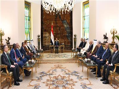 الرئيس السيسي يؤكد المسؤولية الكبيرة للمجالس والبرلمانات العربية للدفع قدماً بمسيرة التكامل العربي