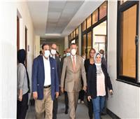رئيس جامعة عين شمس يفتتح الانشاءات الجديدة بكلية الآداب
