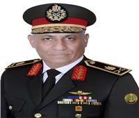 السيسي يصدر قرارا بترقية قائد قوات الدفاع الجوي لرتبة الفريق 