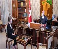  الحكومة التونسية تؤدي اليمين الدستورية أمام قيس
