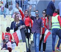 توافد الجماهير لبرج العرب قبل لقاء مصر والجابون