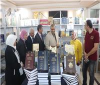 إفتتاح معرض للكتاب بكلية الدرسات الإسلامية والعربية للبنات بتخفيضات كبيرة 