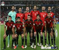 منتخب مصر بقميصه الأحمر أمام تونس في نصف نهائي كأس العرب