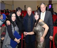 تكريم إلهام شاهين ورموز الفن المصري والعربي في إحتفالية «الأفضل»
