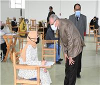 رئيس جامعة قناة السويس يتابع الإمتحانات بلجان الطلاب ذوي الإحتياجات الخاصة