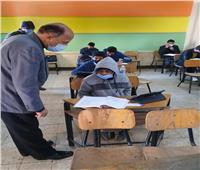 مدير إدارة مصر القديمة يتفقد لجان امتحانات أولى ثانوي
