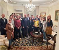 السفير المصري يلتقى بعدد من الطلبة المصريين  في المجر