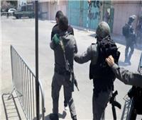 القوات الإسرائيلية تعتقل 10 فلسطينيين من الضفة الغربية
