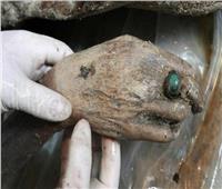 اكتشاف مومياء عمرها 700 عام بجلد ناضج وخاتم سليم