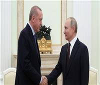 أردوغان أبلغ بوتين هاتفيا استعداده لاستضافته مع الرئيس الأوكراني في تركيا 