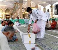 متطوعو المسجد النبوي يرسمون صورة مشرقة للعناية بقاصدي مسجد الرسول