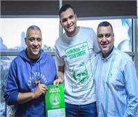 الأهلي يُمدد التعاقد مع  محمد عادل لاعب الطائرة لـ «4 مواسم»