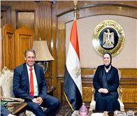 جامع تبحث مع رئيس مرسيدس-بنز خطط الشركة لتعزيز إستثماراتها في مصر