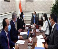 رئيس الوزراء يبحث تعزيز التعاون الصناعي  بين مصر والإمارات والأردن 