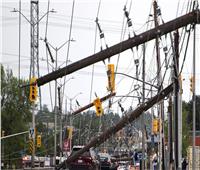 عواصف عنيفه  في كندا تسفر عن مصرع 4 أشخاص وانقطاع الكهرباء عن 900 ألف منزل