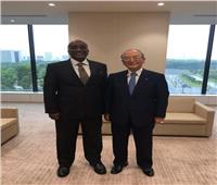 سفير مصر لدى اليابان يلتقي رئيس غرفة التجارة والصناعة اليابانية