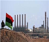فقدان 220 ألف برميل يوميا في تسرب نفطي بميناء طبرق الليبي 