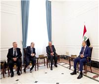 رئيس الوزراء العراقي يستقبل وزيري خارجية مصر والأردن