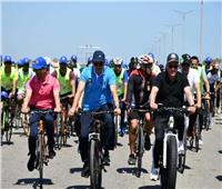 وزير الرياضة ومحافظ بور سعيد يقودان ماراثون للدراجات بمشاركة ٥٠٠ شاب وفتاة 
