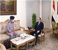 الرئيس السيسى يلتقى القائد العام للقوات المسلحة وزير الدفاع