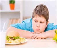 عادات الأسرة الخاطئة في التغذية وراء سمنة الأطفال