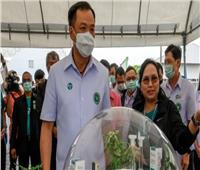 رغم تلقيه 6 تطعيمات.. إصابة وزير الصحة التايلاندي بكورونا