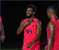 ابتسامة «محمد صلاح» تخطف الأنظار في أول ظهور له بتدريبات ليفربول