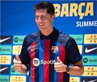 برشلونة يعلن احتفاله بالتعاقد مع أفضل لاعب في العالم ونفاد قميصه