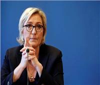 رئيسة «التجمع الوطني» بفرنسا تتهم ماكرون بعدم الدقة 
