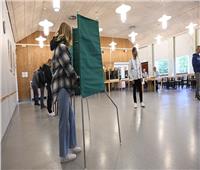 السويديون يصوتون في انتخابات تشريعية تنذر صعود اليمين المتطرف