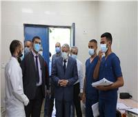  محافظ المنيا يتفقد تطوير مستشفى الحميات والصدر .. ويتابع انتظام الخدمة الطبية