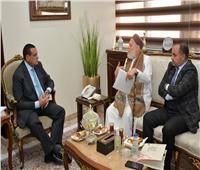وزير التنمية المحلية يستقبل الدكتورعلى جمعة ورئيس مؤسسة " أجيال مصر " لبحث مجالات التعاون المشترك 
