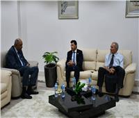 وزير الشباب والرياضة  بحضور الدكتور حسن مصطفي رئيس الاتحاد الدولي لكرة اليد 