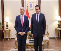 عبد الغفار يبحث مع سفير الأردن سبل التعاون في دعم القطاع الصحي