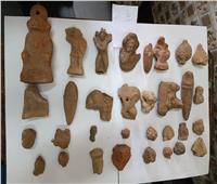 «الآثاريين العرب» تكرم سيدة لتسليمها 80 قطعة للوزارة