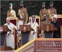 ملك البحرين يؤكد أهمية دور القيادات الدينية في العالم المعاصر