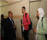 نائب رئيس جامعة عين شمس يتفقد فتح باب ترشح الانتخابات الطلابية بكلية الحقوق 