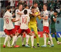 بولندا يفوز على السعودية في ليلة تألق تشيزني وليفاندوفسكي بالمونديال | شاهد
