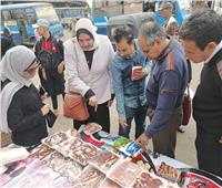 نائبة محافظ القاهرة تتابع الحملات التفتيشية على الأسواق بحي الخليفة 