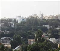 «الأمن الصومالي» يحاصر مسلحين في فندق قرب القصر الرئاسي