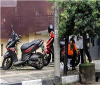 مقتل شرطي وإصابة آخرين بتفجير انتحاري في إندونيسيا