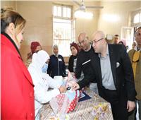 محافظ بنى سويف يتابع الحملة القومية للتطعيم ضد مرض شلل الأطفال 