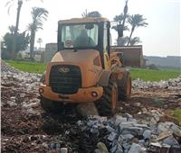 رئيس مدينة ناصر يتابع إزالة 3 حالات بناء مخالف على أرض زراعية                     