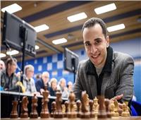 باسم أمين يفوز في أول جولتين ببطولة العالم للشطرنج السريع 