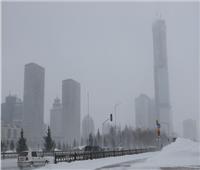 كازاخستان.. العواصف الثلجية تتسبب بإغلاق الطرق