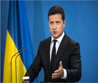الرئيس الأوكراني ينتقد ألمانيا ويطالب الغرب بسلاح لـ «استعادة القرم»
