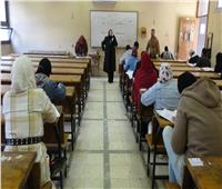 انتظام امتحانات برامج التعليم المدمج للفصل الدراسي الأول بجامعة المنيا