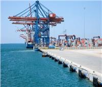 "النقل" تنفي حدوث مفاوضات مع شركة إماراتية لإدارة ميناء السويس .. وتؤكد : عار من الصحة