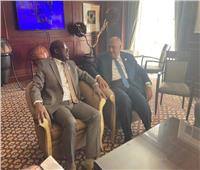 وزير الخارجية يلتقي بنظيره الكونغولي على هامش أعمال المجلس التنفيذي للاتحاد الإفريقي