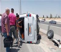 إصابة 15 شخص في حادث مروري بالطريق الصحراوي الغربي بالمنيا 